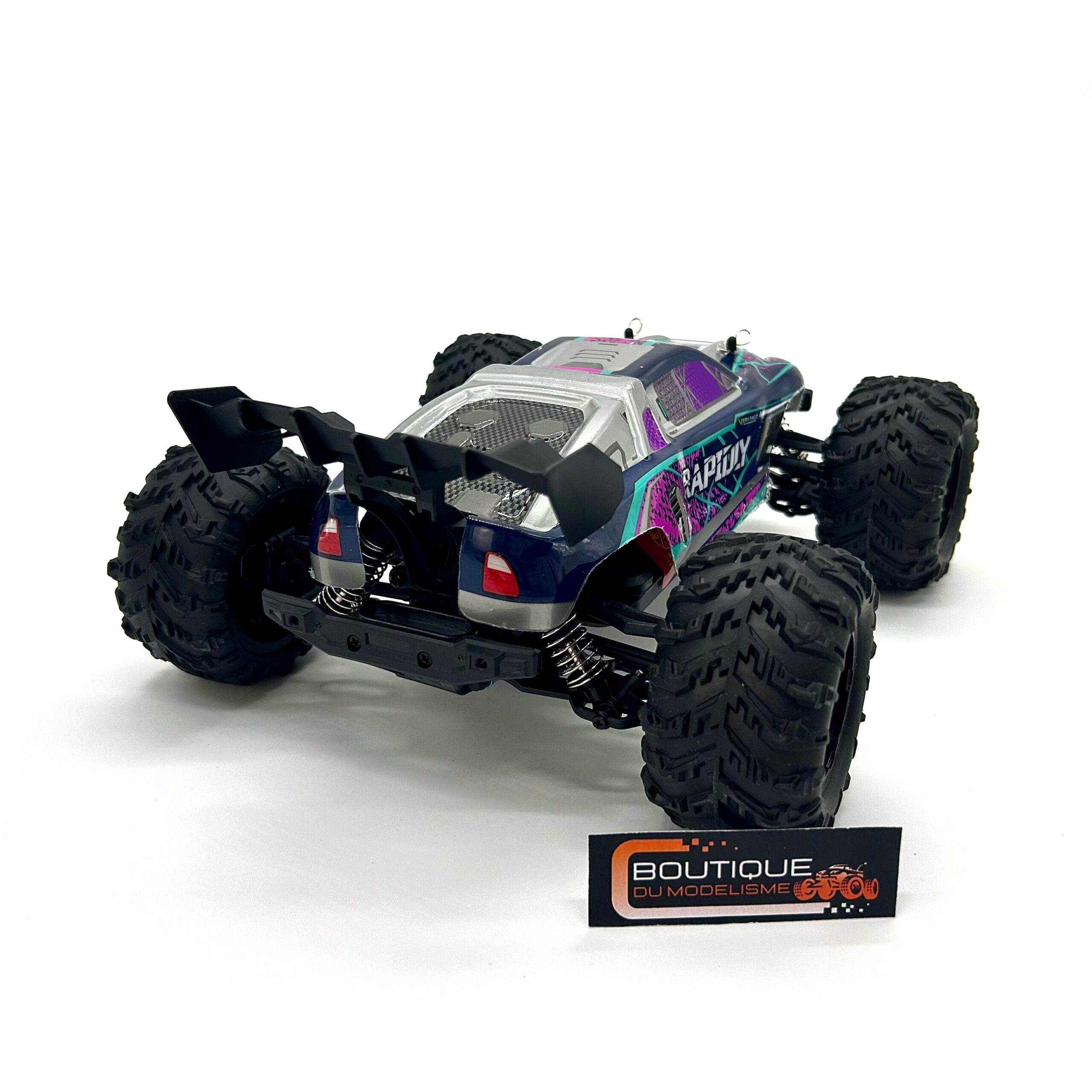 Pro RS sur terrain boueux.